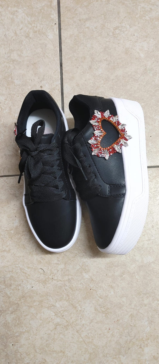Black heart sneaker