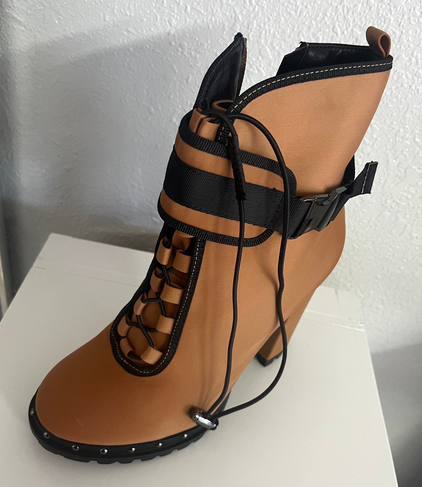 Drawstring Boot